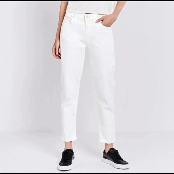 MOTHER The Dropout Jeans in Whipping Cream - Picture 2 of 16